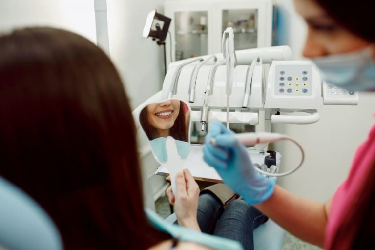 Estos son los beneficios para la salud de la implantología dental