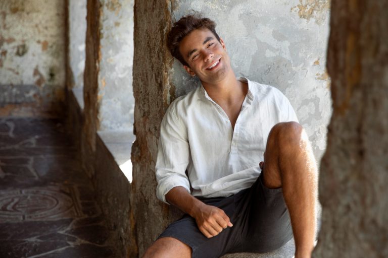 Las camisas de lino son siempre tendencia y nunca pasan de moda